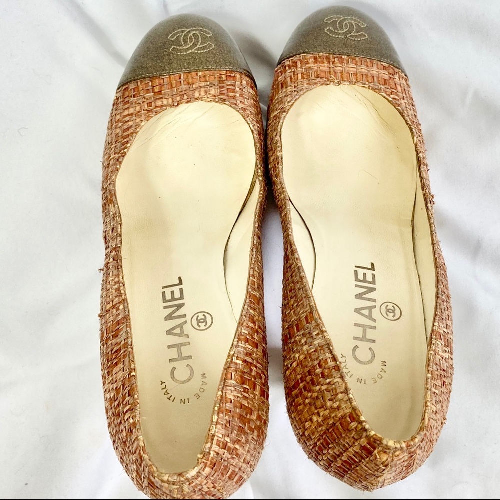 ⚡️⚡️ HOST PICK ⚡️⚡️Chanel raffia pumps size 37.5 - Picture 10 of 11